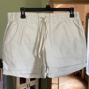 Country Road Organically Grown Linen Shorts